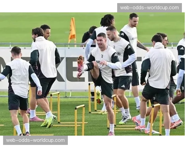 都灵德比赛前,警方部署额外警力防范球迷冲突 都灵德比赛前,警方部署额外警力防范球迷冲突